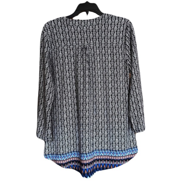 By Design Pattern V-neck 3/4 Sleeves Geometric Pattern Tunic Blouse - Picture 2 of 3